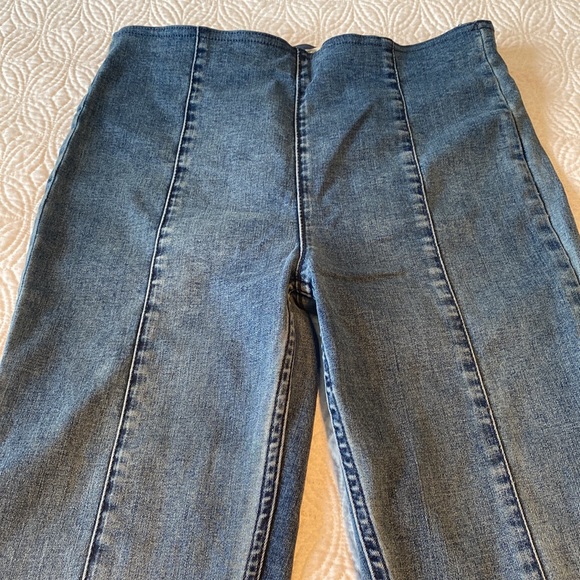 Free People Medium Wash Flared Jeans with mid-leg seam - Picture 2 of 4
